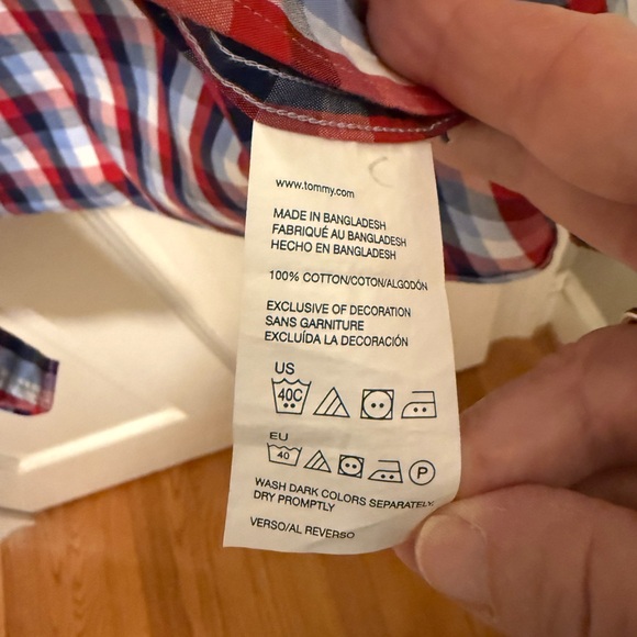Men’s Tommy Hilfiger Red and Blue Checkered Shirt. Size 16 - Picture 4 of 4